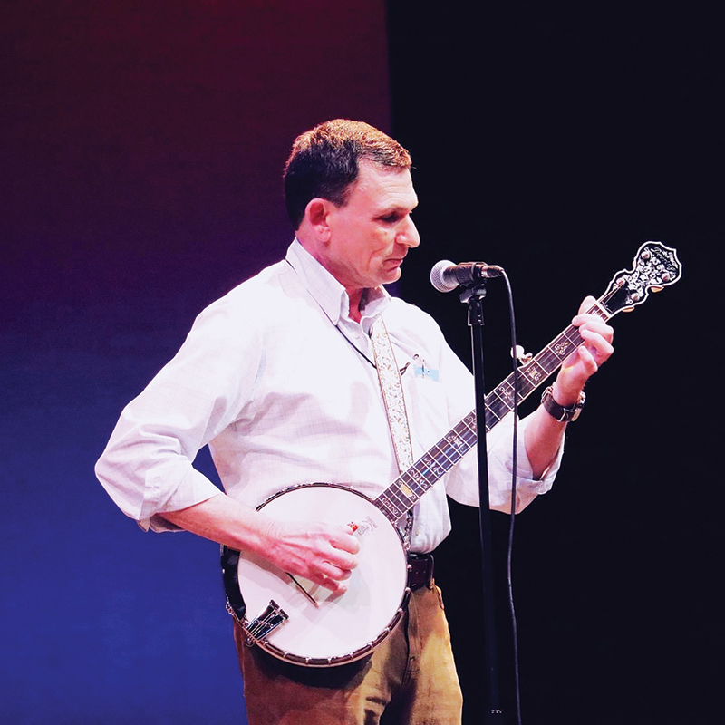 When the killer tomatoes came for Keith Alessi, 52 banjos had his back